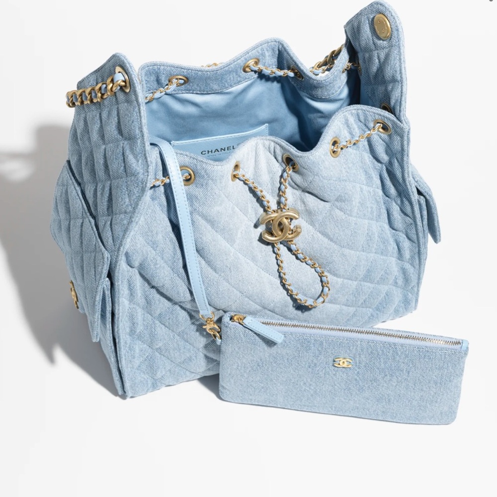 NEW✨ Chanel 25 Hobo Bag Medium Denim - Picture 11 of 14